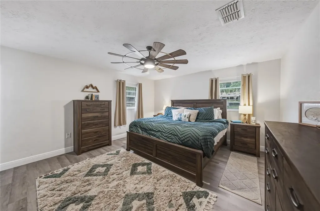 37320 Moore Drive Dade City FL 33525