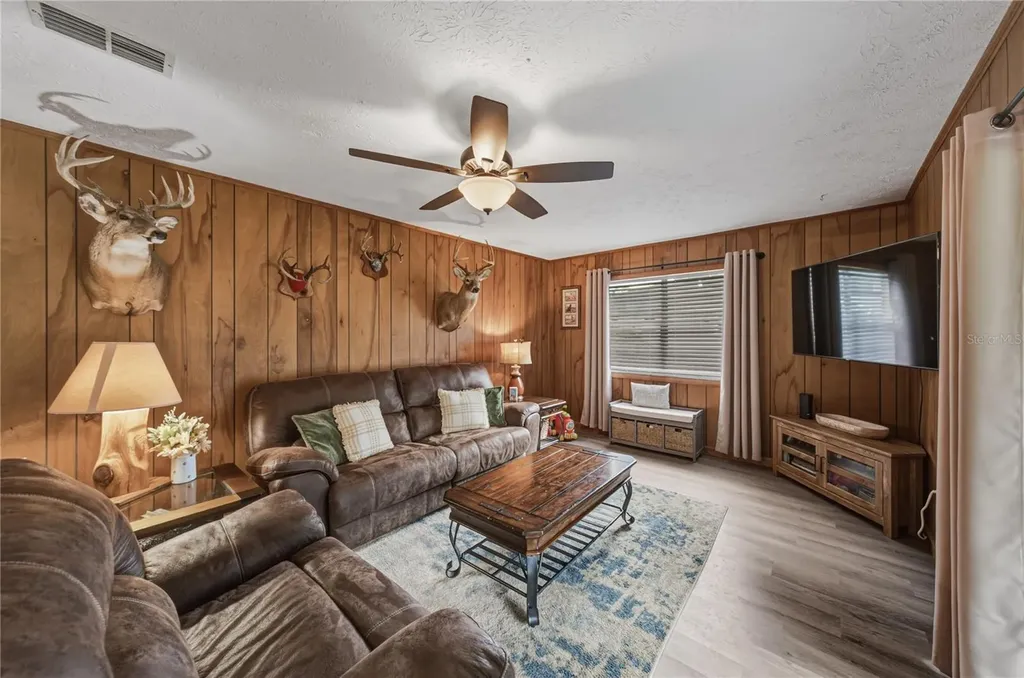 37320 Moore Drive Dade City FL 33525