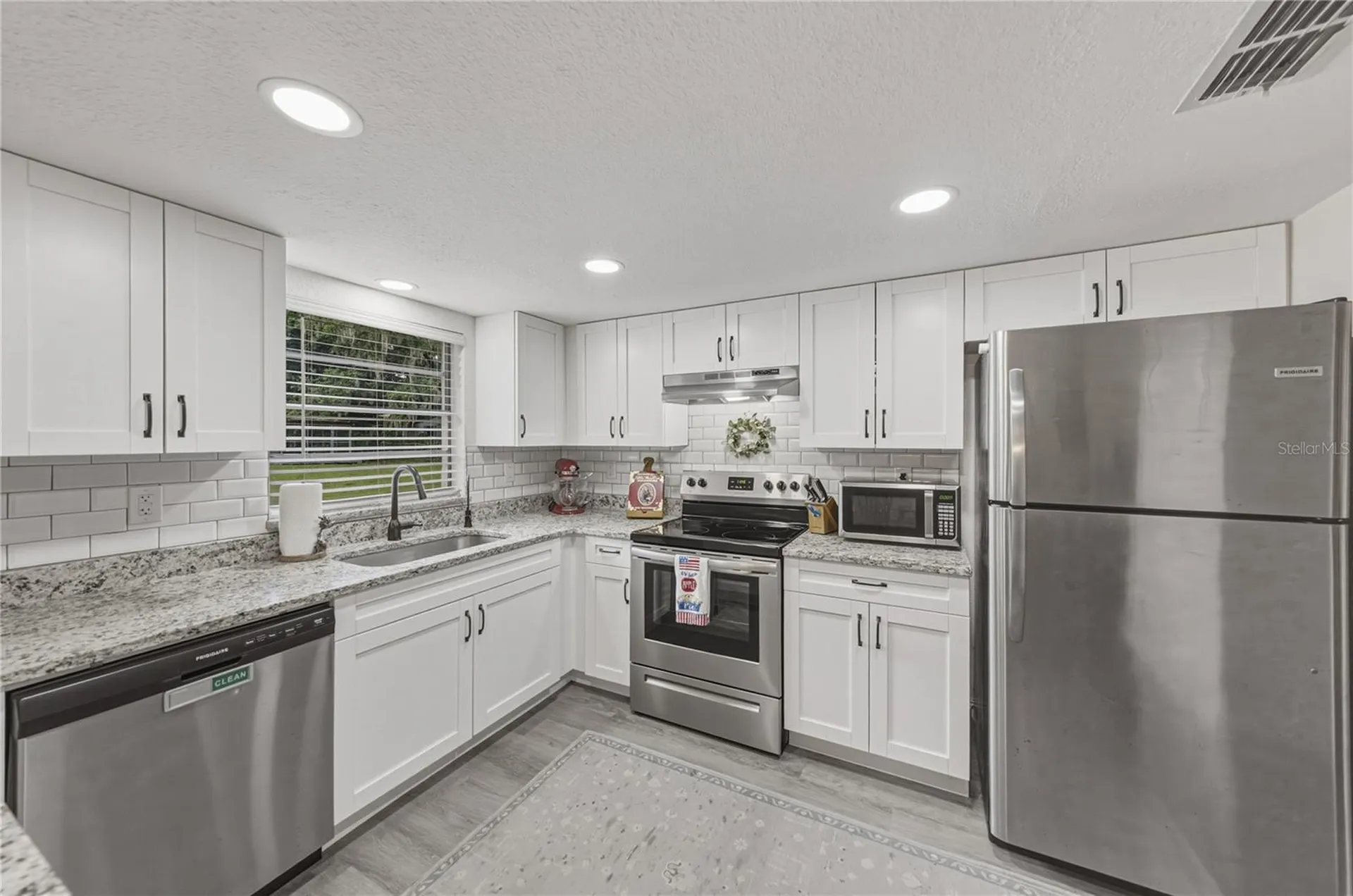 37320 Moore Drive Dade City FL 33525