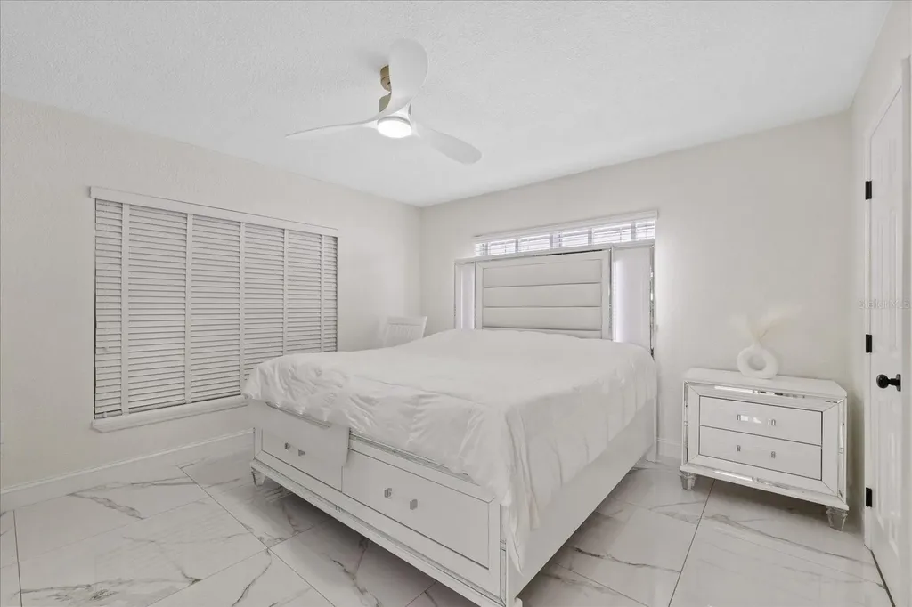 6909 N Lois Avenue Tampa FL 33614
