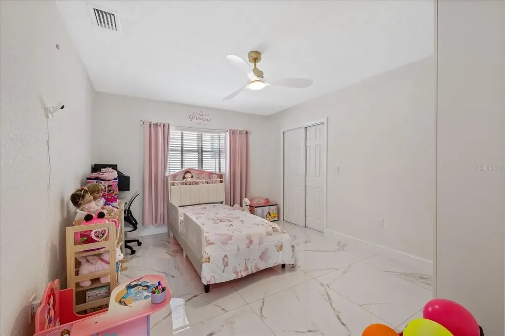 6909 N Lois Avenue Tampa FL 33614