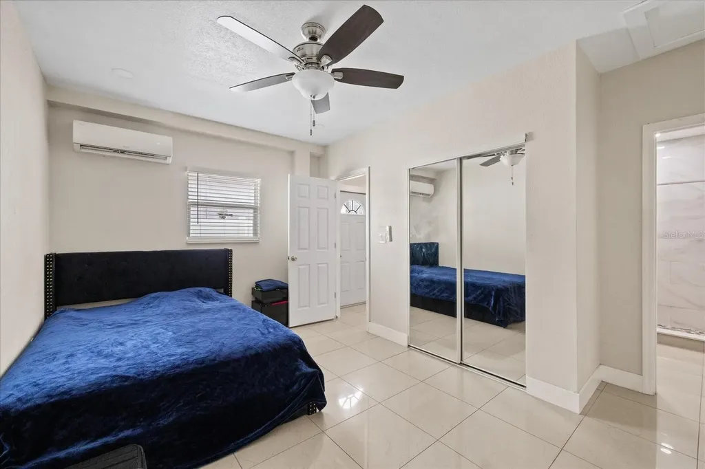 6909 N Lois Avenue Tampa FL 33614