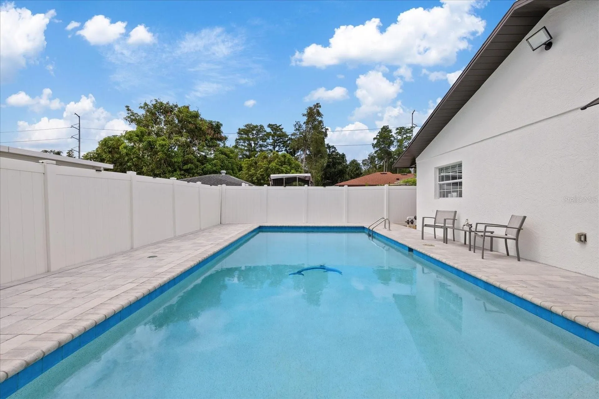 6909 N Lois Avenue Tampa FL 33614