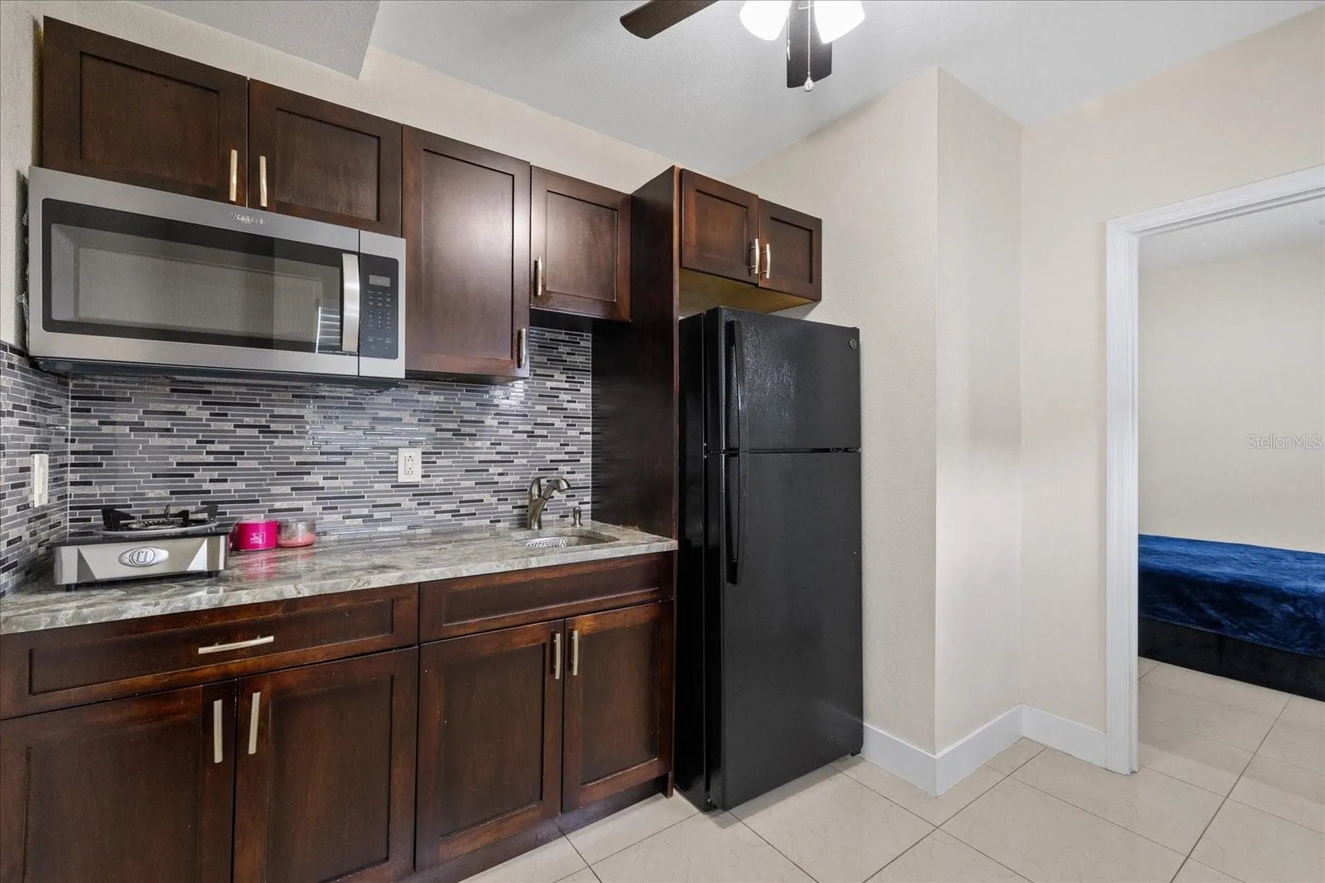 6909 N Lois Avenue Tampa FL 33614