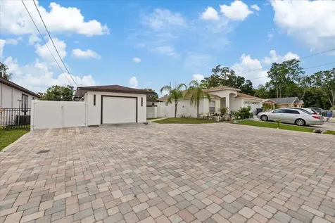 6909 N Lois Avenue Tampa FL 33614