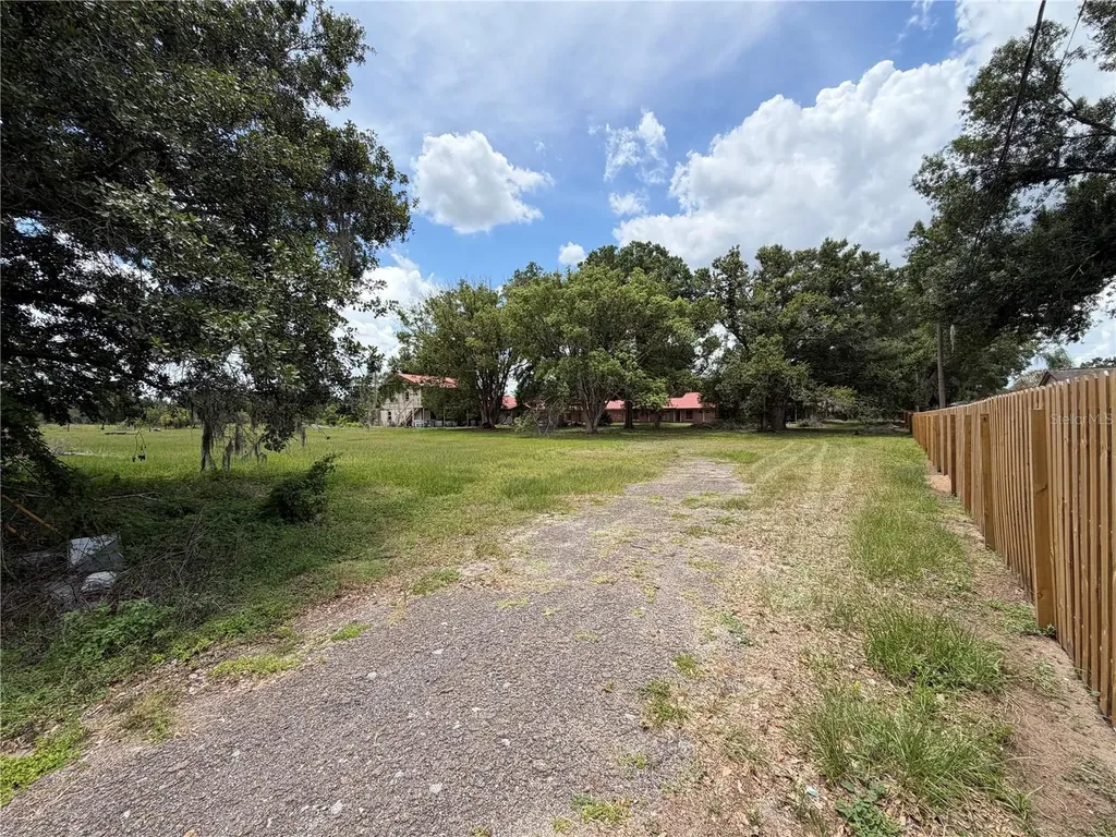 4215 Stearns Road Valrico FL 33596