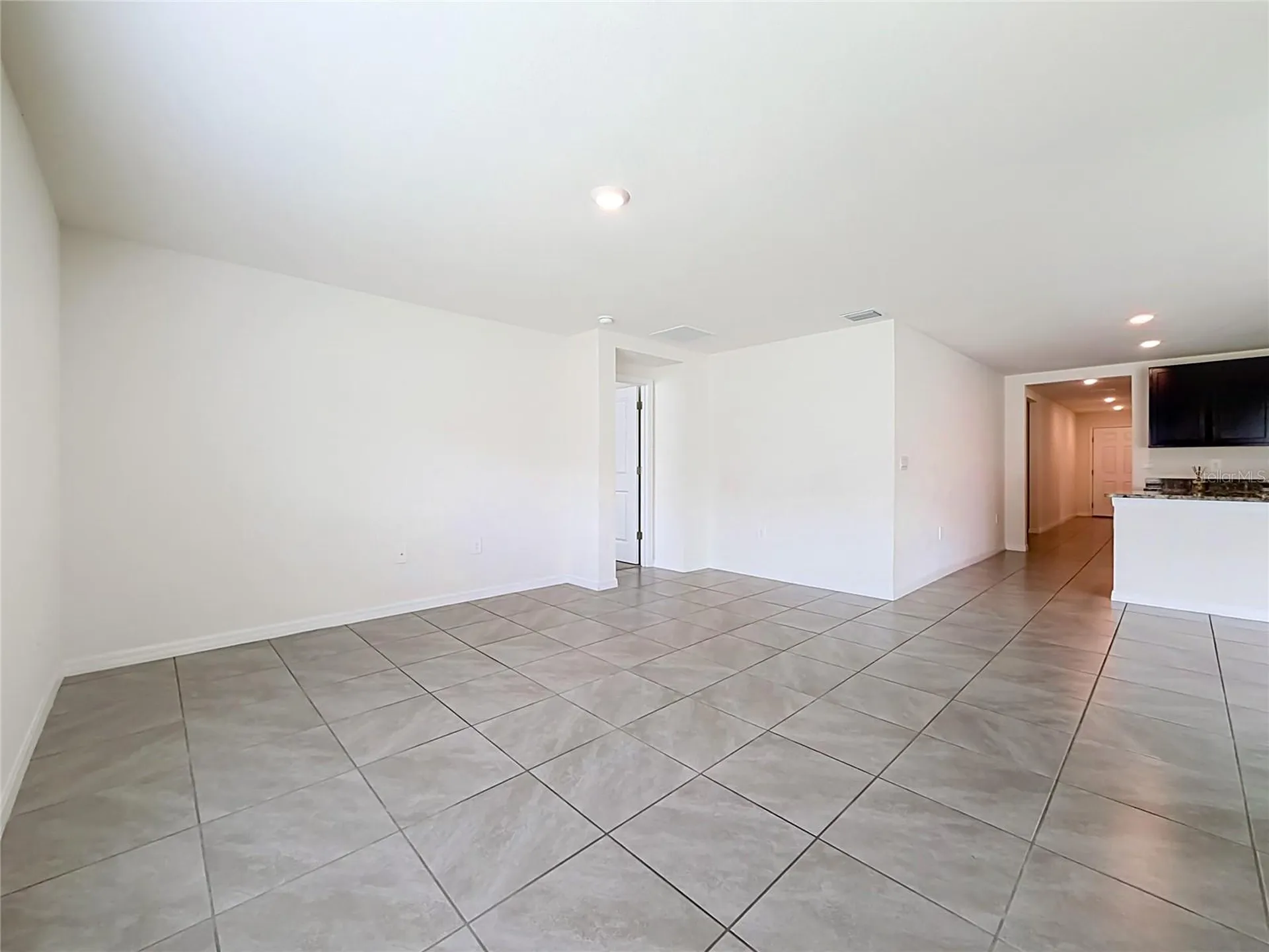 6698 SE 3rd Loop Ocala FL 34472