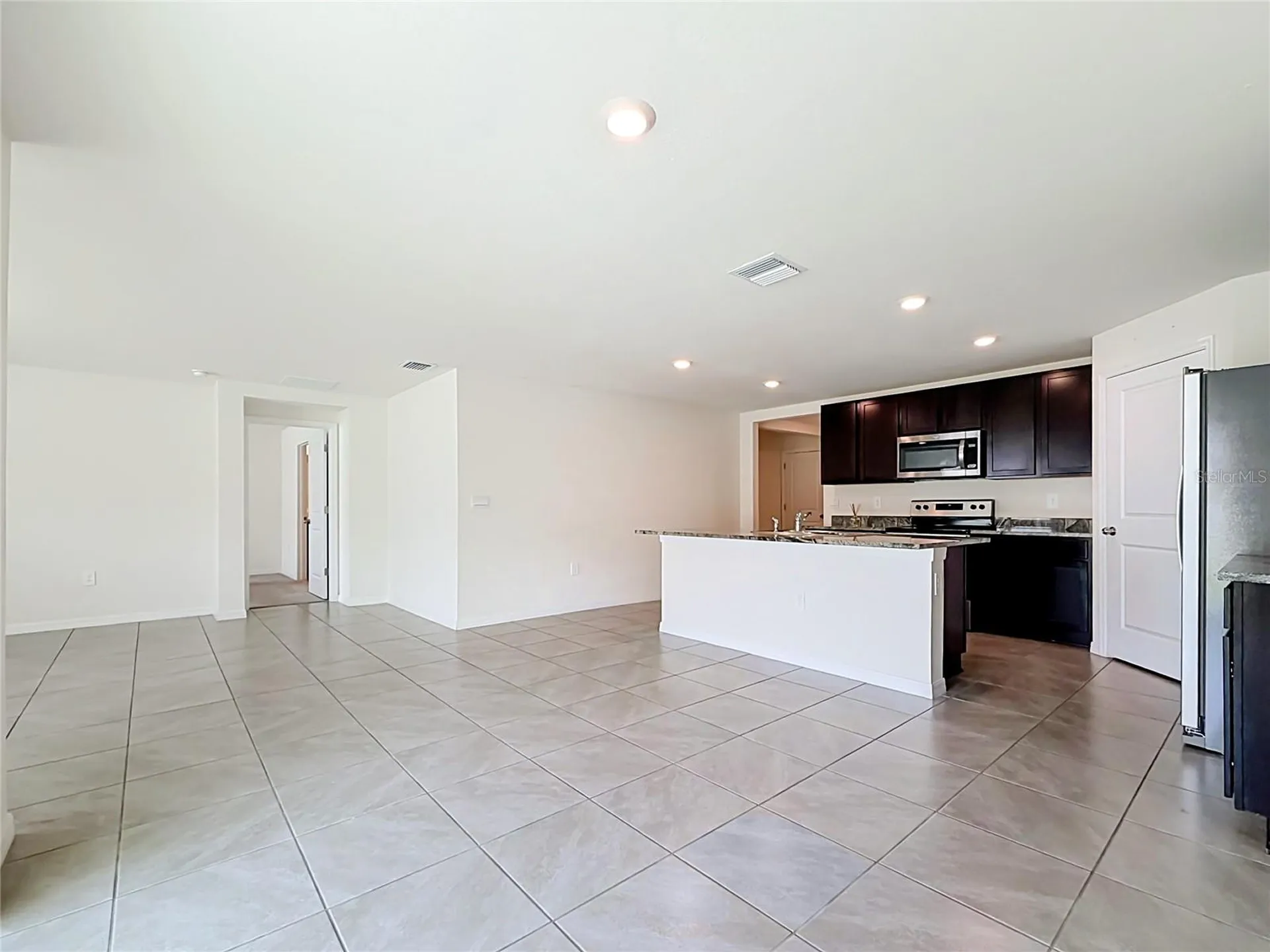 6698 SE 3rd Loop Ocala FL 34472