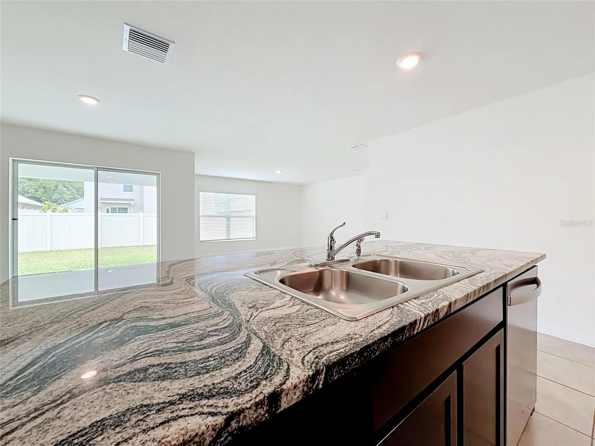 6698 SE 3rd Loop Ocala FL 34472