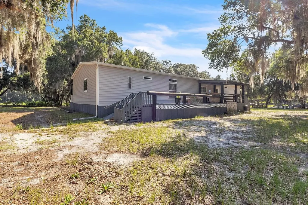 601 Purvis Road Seville FL 32190