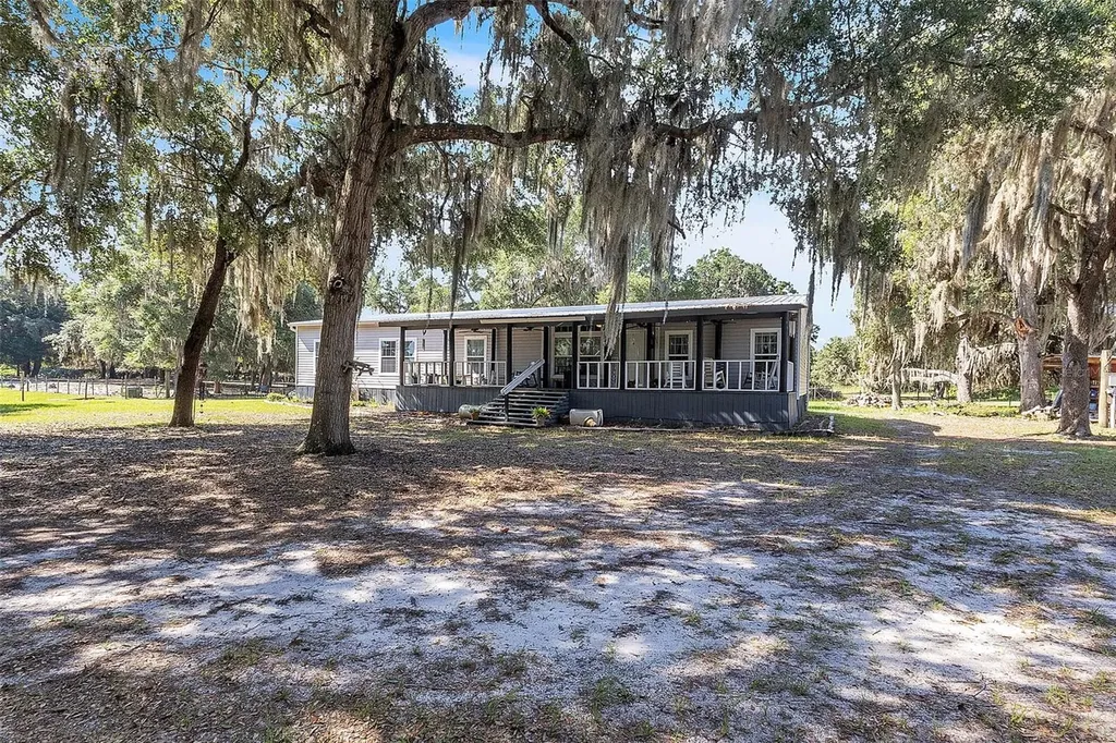 601 Purvis Road Seville FL 32190