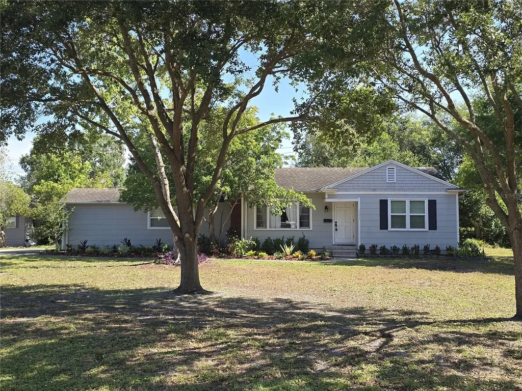 1001 W Beacon Avenue Tampa FL 33603