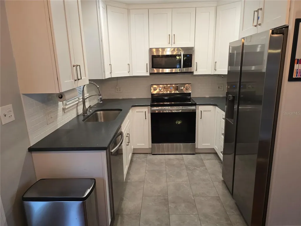 1001 W Beacon Avenue Tampa FL 33603