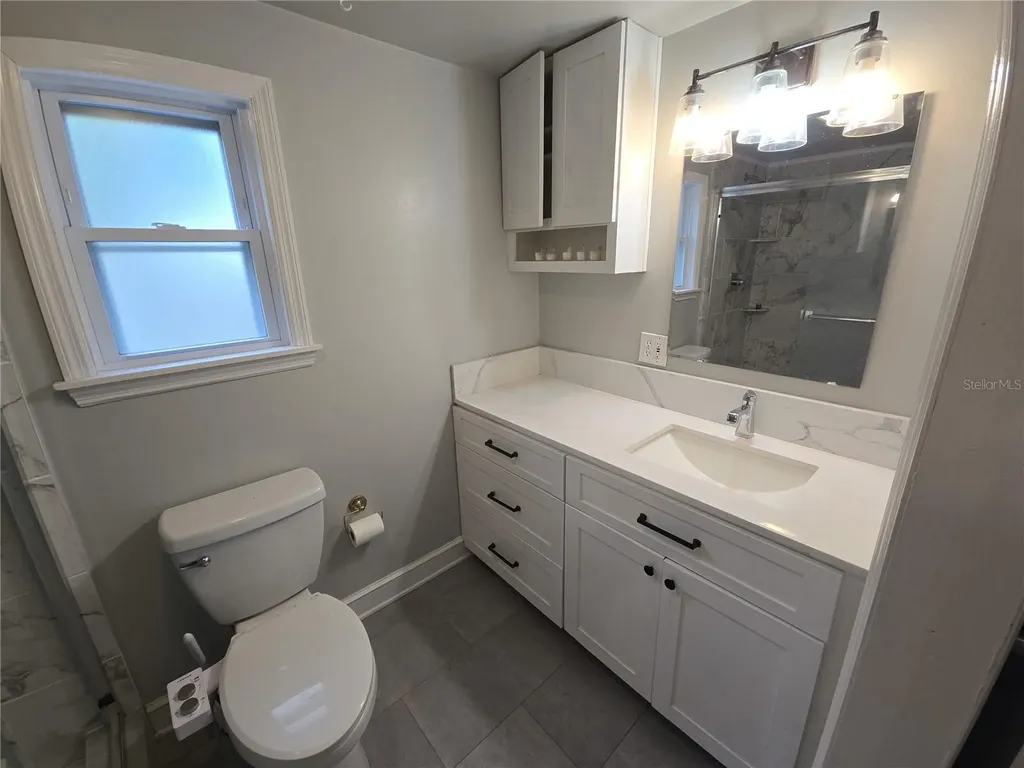 1001 W Beacon Avenue Tampa FL 33603