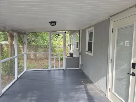 1001 W Beacon Avenue Tampa FL 33603