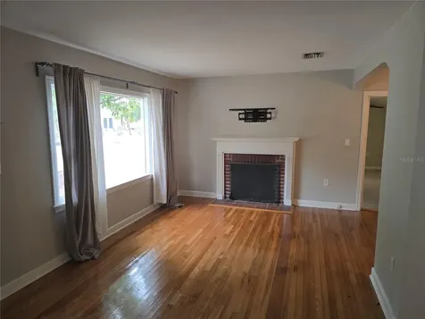 1001 W Beacon Avenue Tampa FL 33603