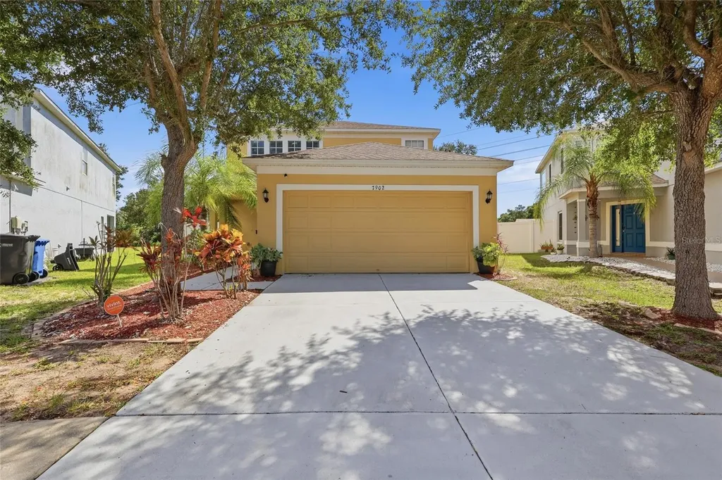 7902 Carriage Pointe Drive Gibsonton FL 33534