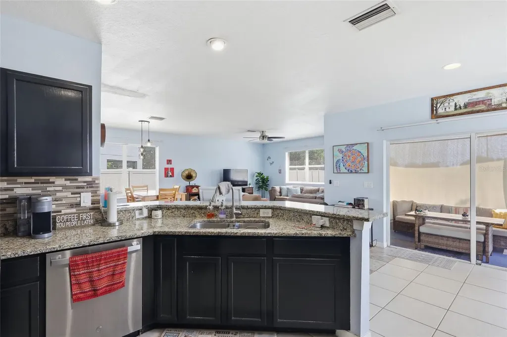 7902 Carriage Pointe Drive Gibsonton FL 33534