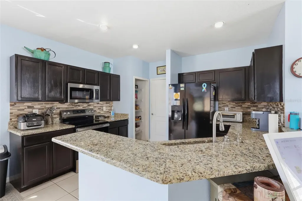 7902 Carriage Pointe Drive Gibsonton FL 33534