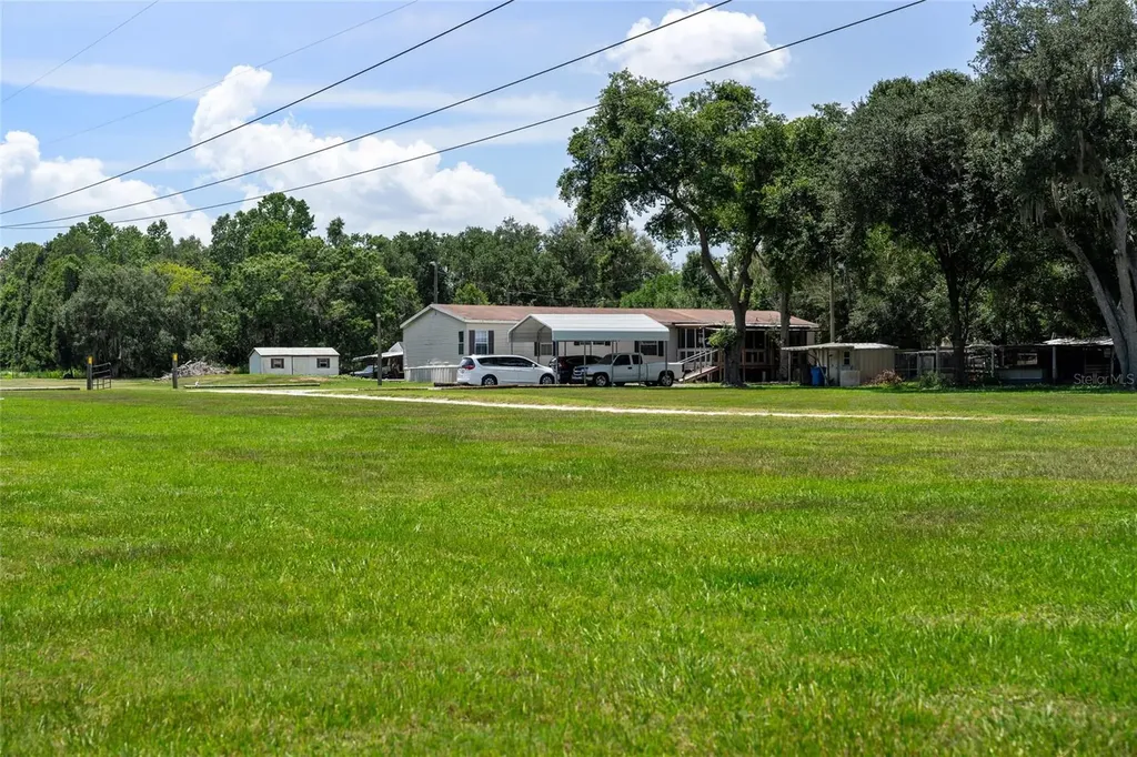 5709 Luckasavage Road Plant City FL 33567
