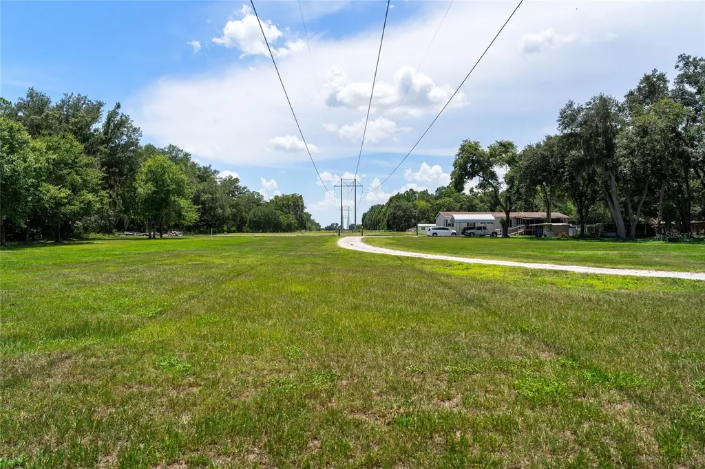 5709 Luckasavage Road Plant City FL 33567