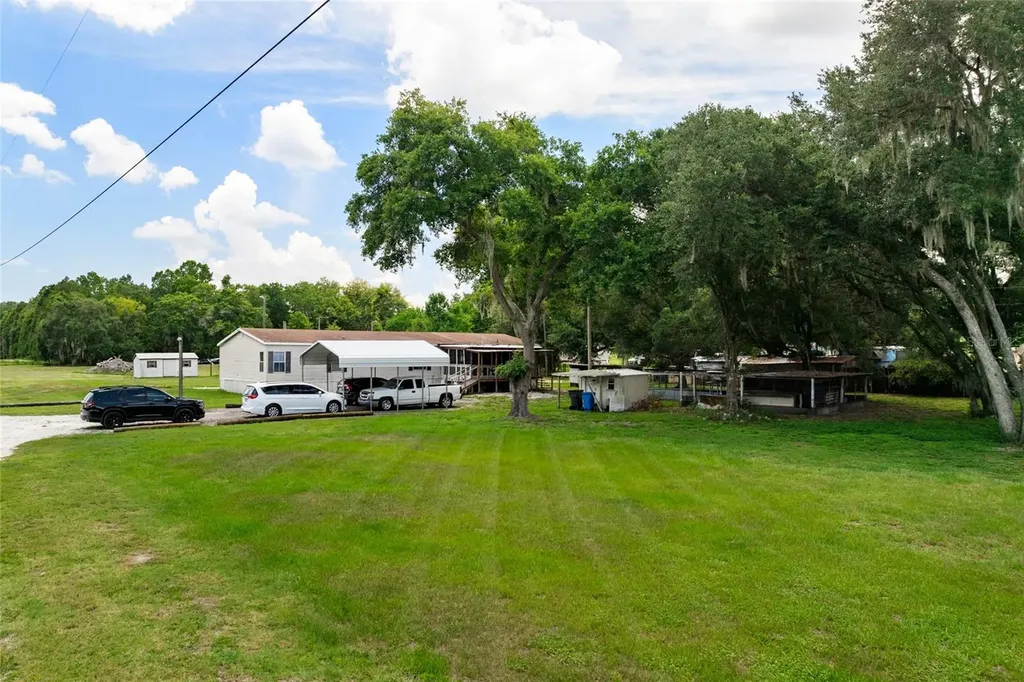 5709 Luckasavage Road Plant City FL 33567