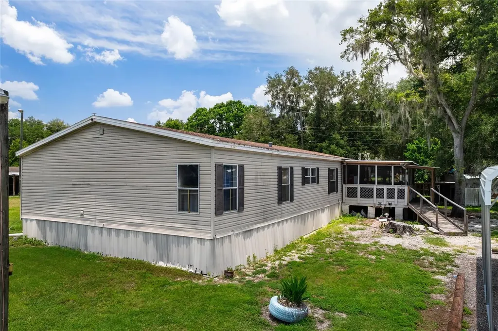 5709 Luckasavage Road Plant City FL 33567