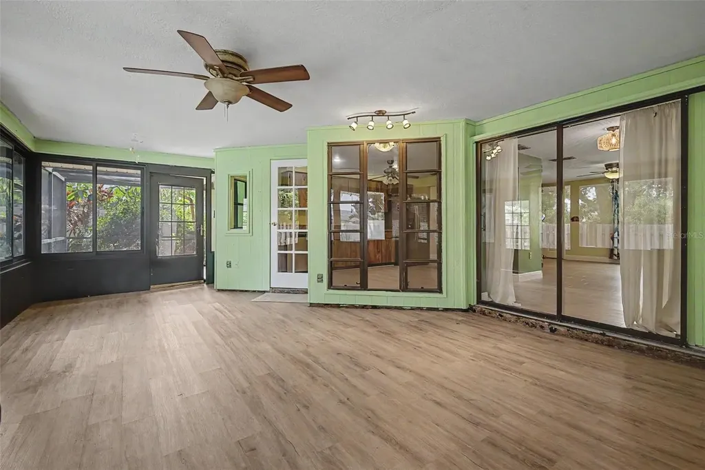 1100 Persimmon Drive Palm Harbor FL 34683