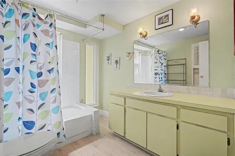 1100 Persimmon Drive Palm Harbor FL 34683