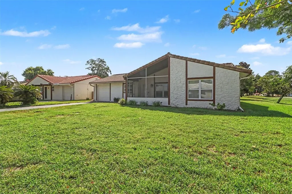 10157 Bluff Court Orlando FL 32821