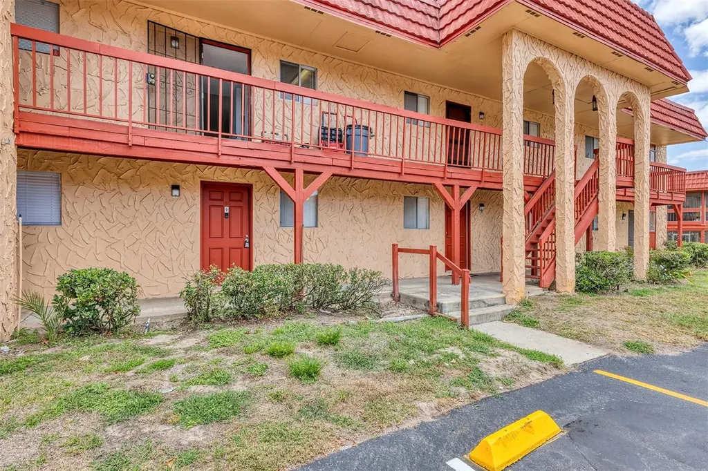 2864 N Powers Drive Orlando FL 32818