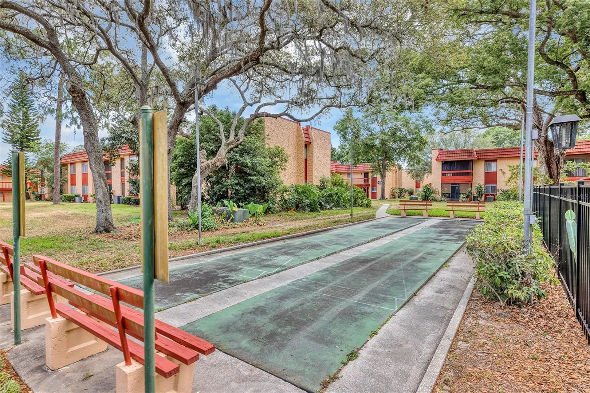 2864 N Powers Drive Orlando FL 32818