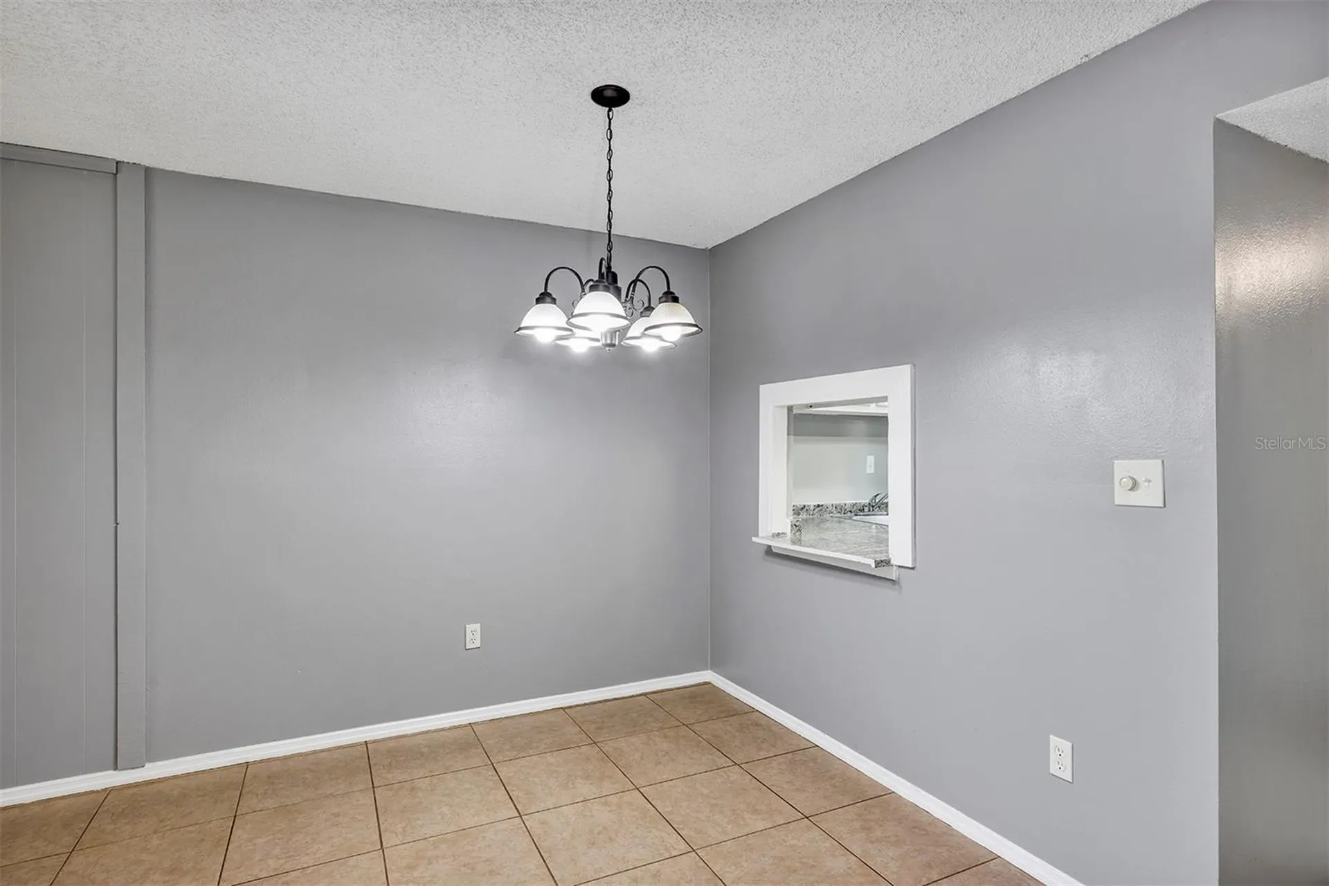 2864 N Powers Drive Orlando FL 32818