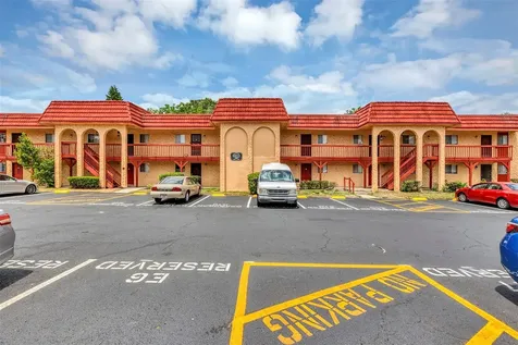 2864 N Powers Drive Orlando FL 32818