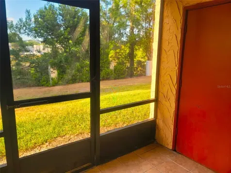 2864 N Powers Drive Orlando FL 32818