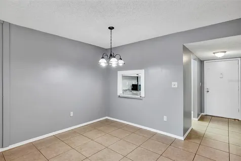 2864 N Powers Drive Orlando FL 32818