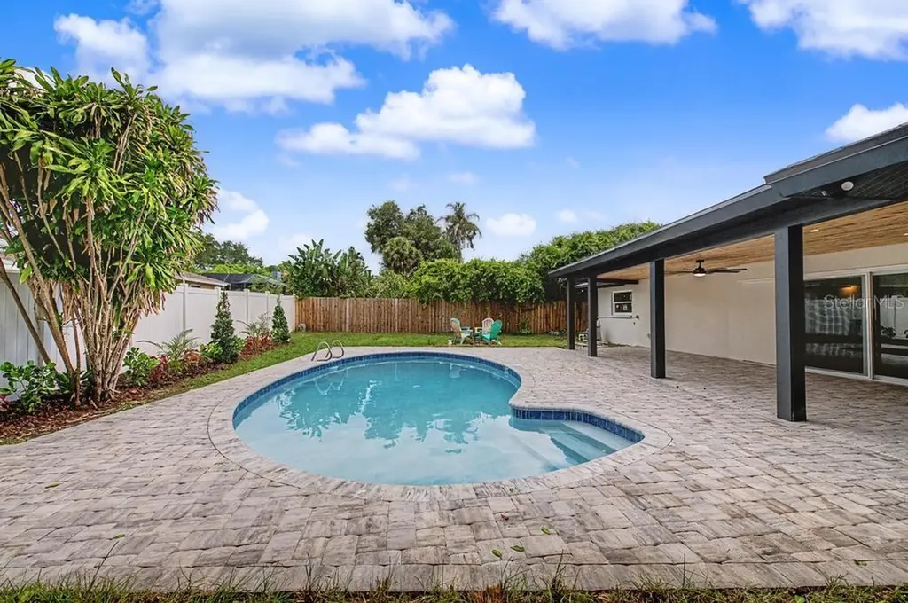 1301 Alameda Avenue Clearwater FL 33759