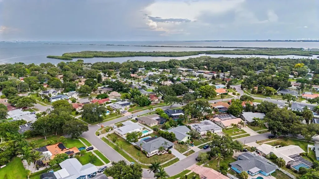 1301 Alameda Avenue Clearwater FL 33759