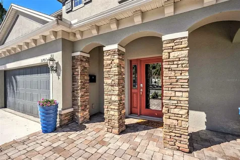 5701 S Macdill Avenue Tampa FL 33611