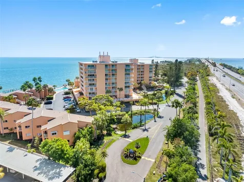 7432 Sunshine Skyway Lane S St Petersburg FL 33711