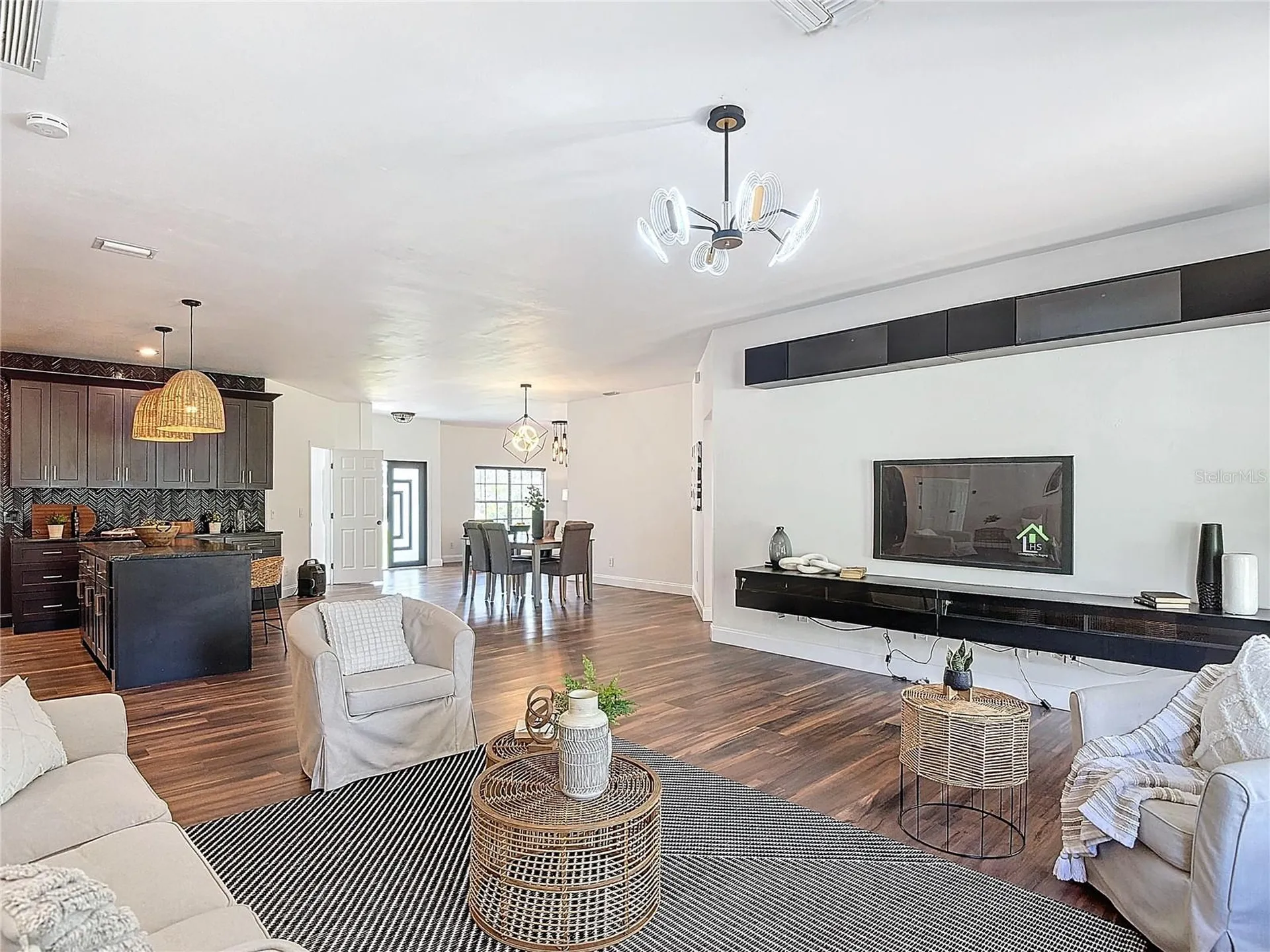 130 16th Avenue NE Naples FL 34120