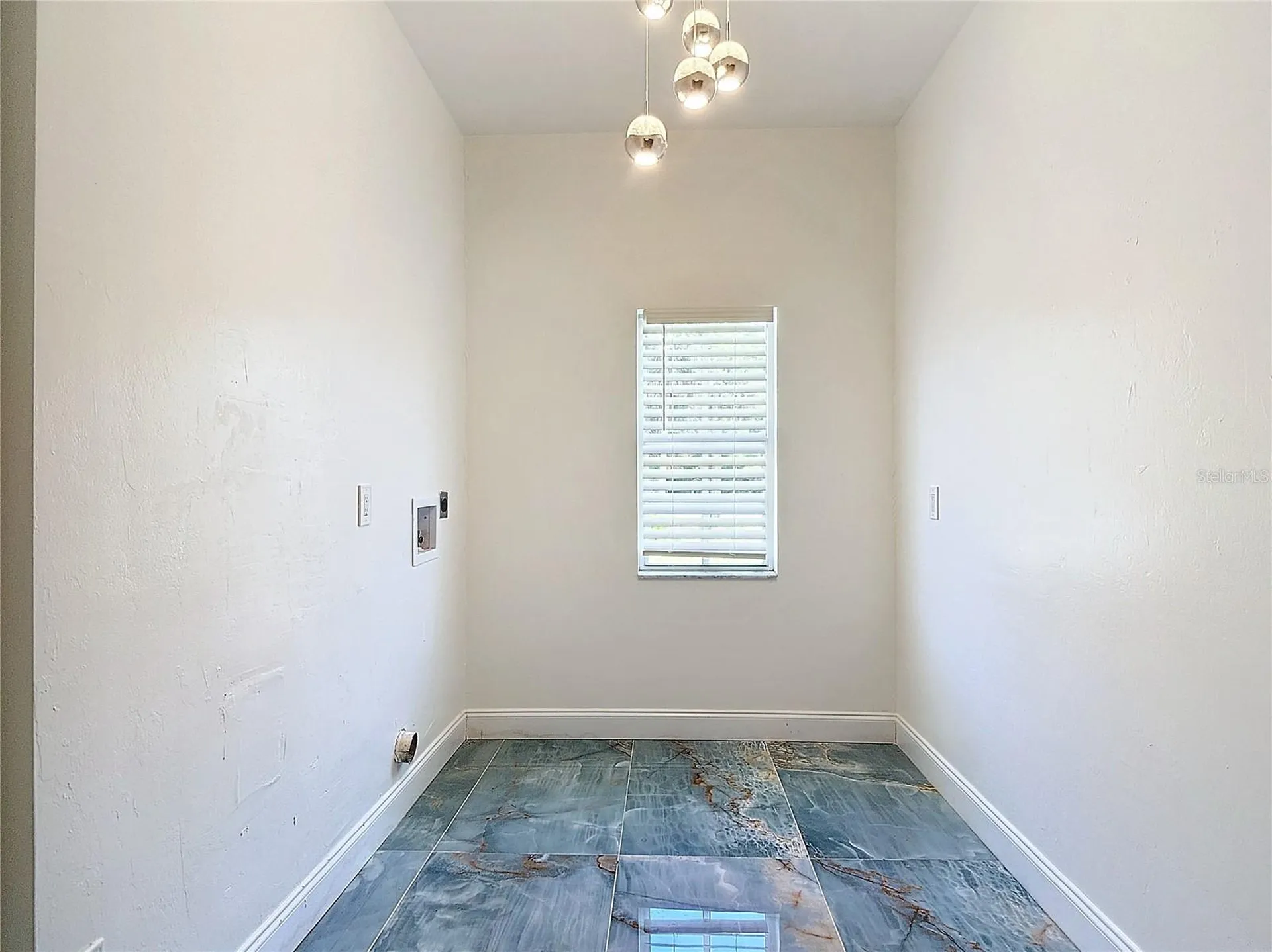 130 16th Avenue NE Naples FL 34120