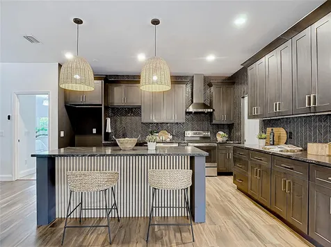 130 16th Avenue NE Naples FL 34120