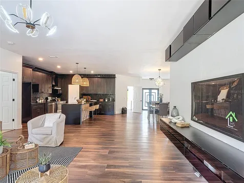 130 16th Avenue NE Naples FL 34120