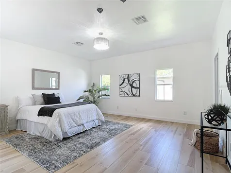 130 16th Avenue NE Naples FL 34120