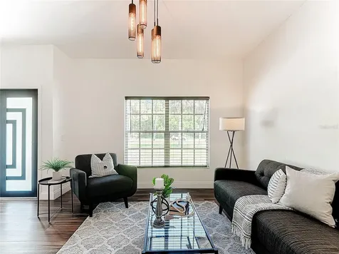 130 16th Avenue NE Naples FL 34120