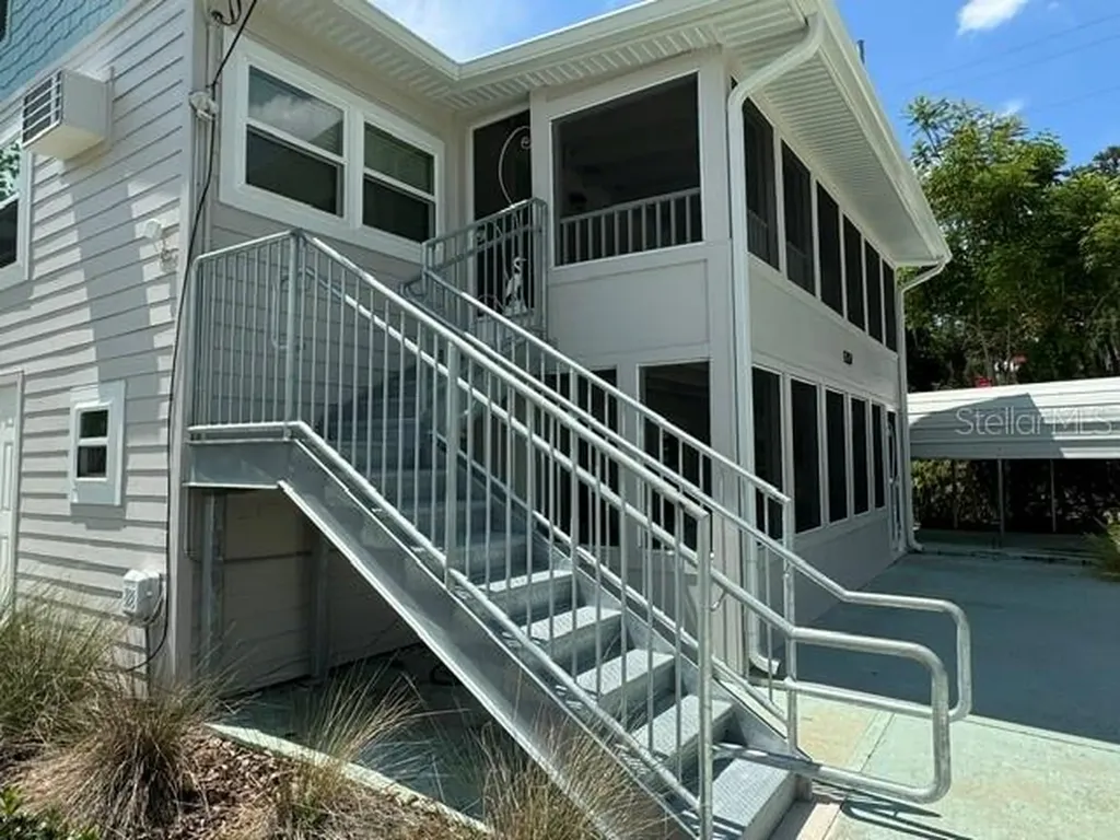 1357 Lakeshore Drive Mount Dora FL 32757