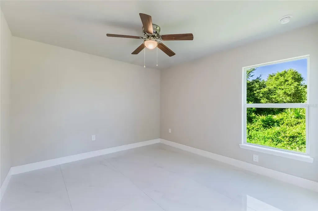 1962 Leghorn Street Lehigh Acres FL 33972