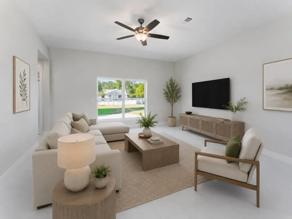 1962 Leghorn Street Lehigh Acres FL 33972