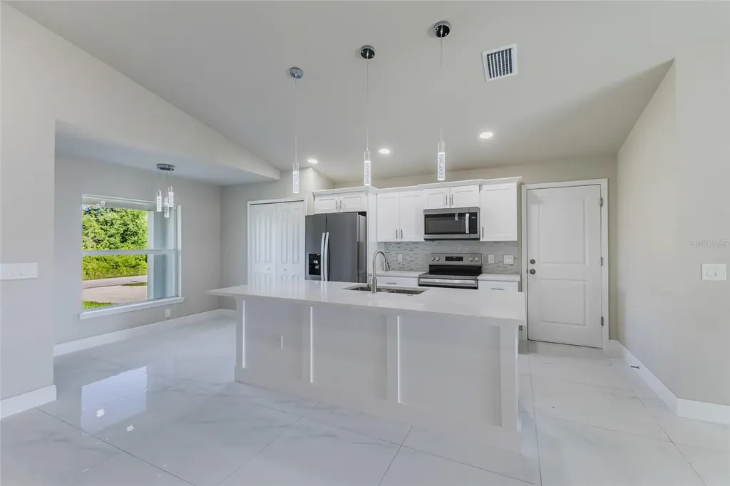 1962 Leghorn Street Lehigh Acres FL 33972